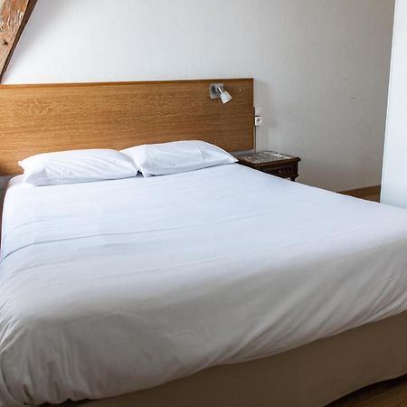 Le Relais Des Templiers Hotel Beaugency Exterior photo