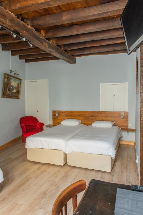 Le Relais Des Templiers Hotel Beaugency Exterior photo