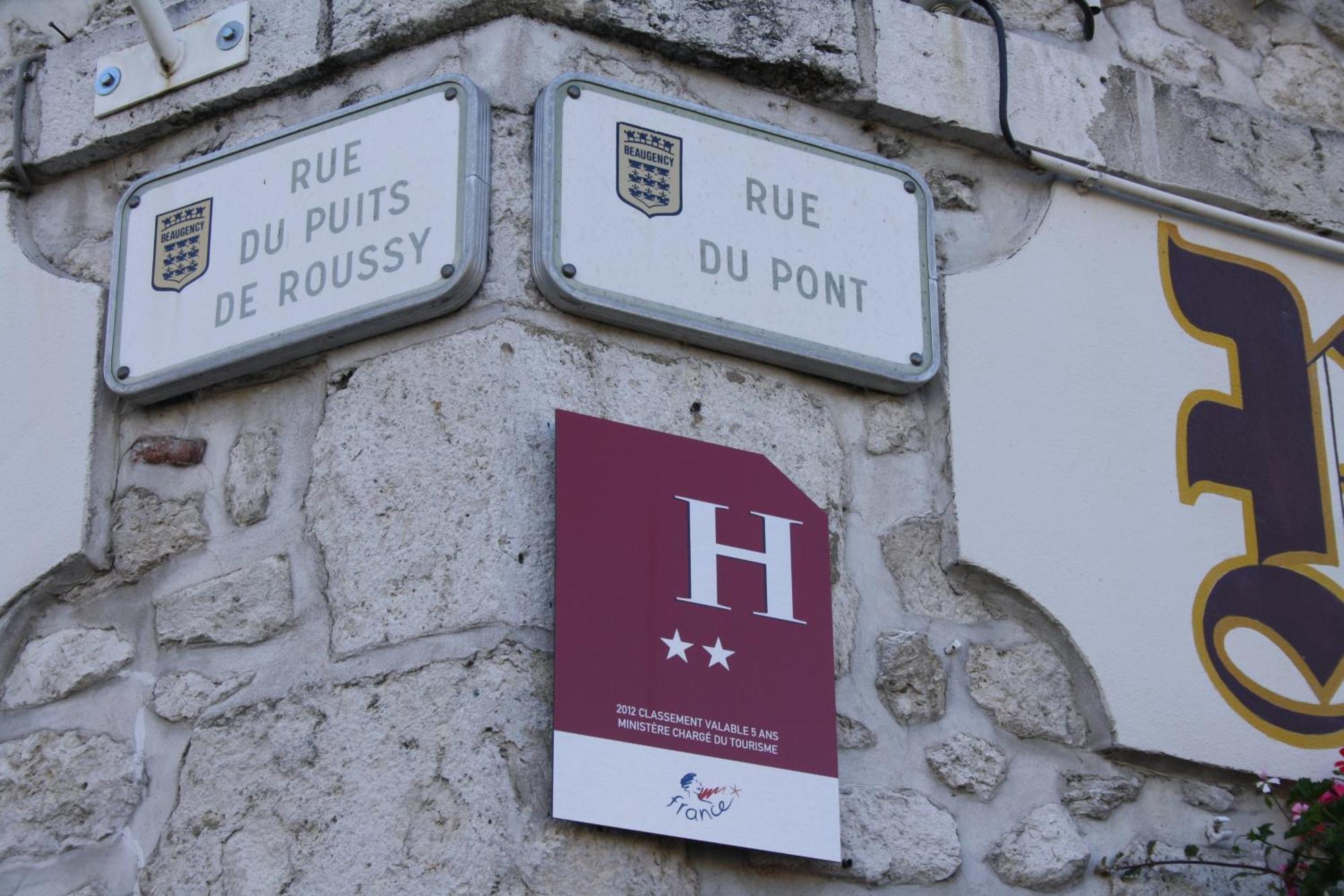 Le Relais Des Templiers Hotel Beaugency Exterior photo