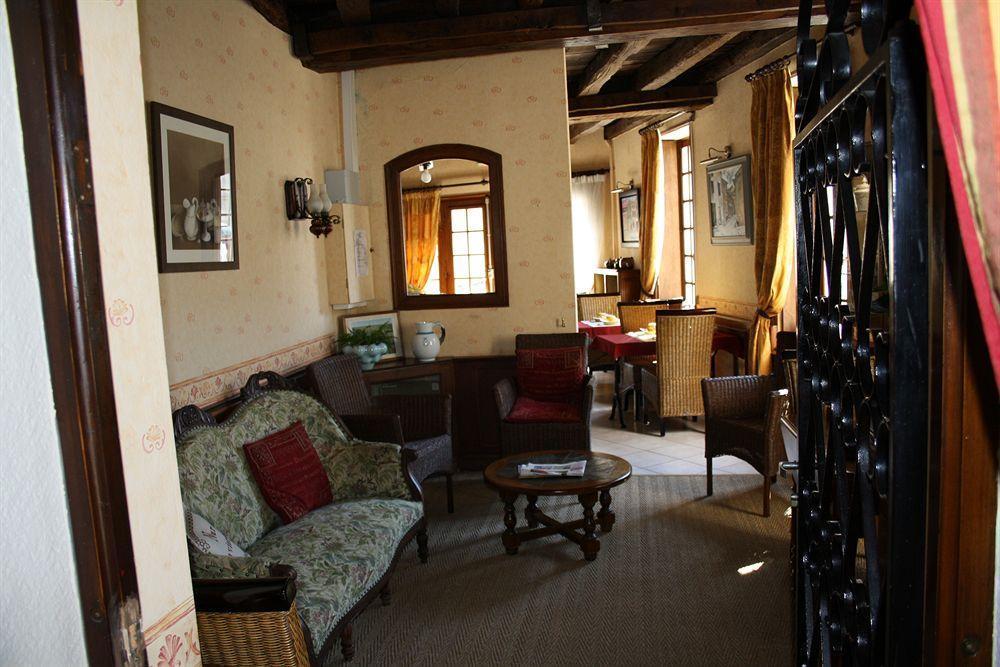 Le Relais Des Templiers Hotel Beaugency Exterior photo