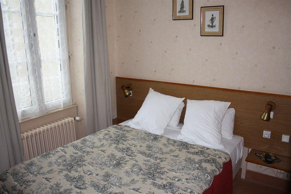 Le Relais Des Templiers Hotel Beaugency Exterior photo