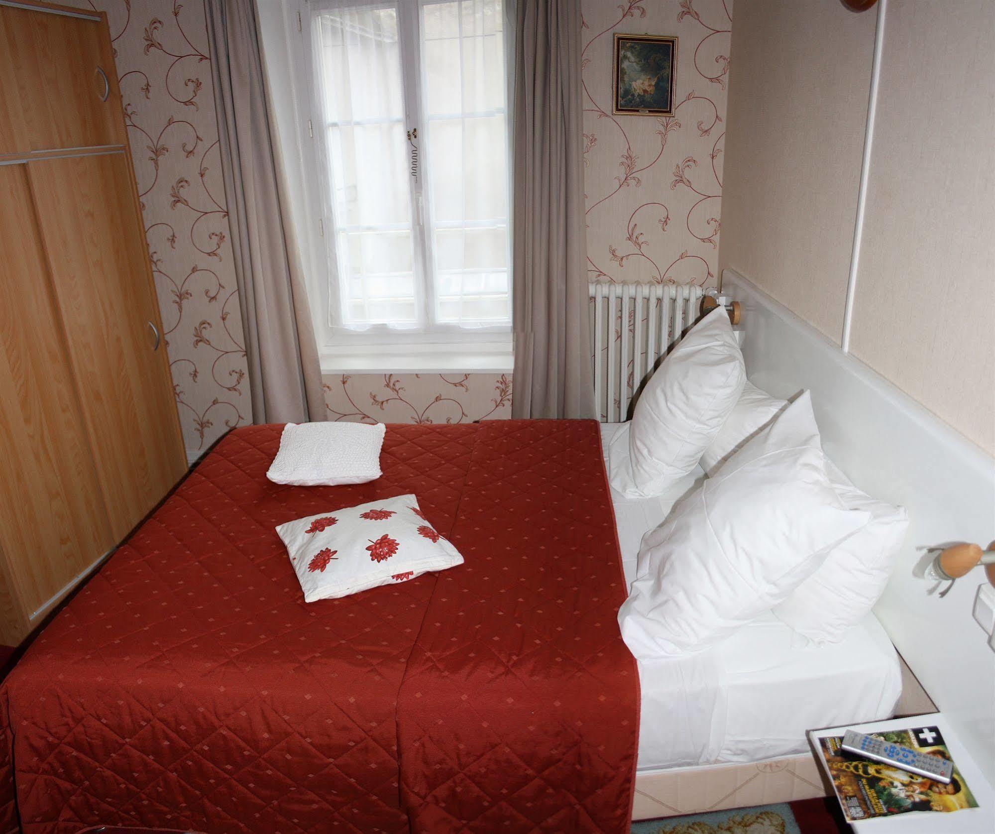 Le Relais Des Templiers Hotel Beaugency Exterior photo