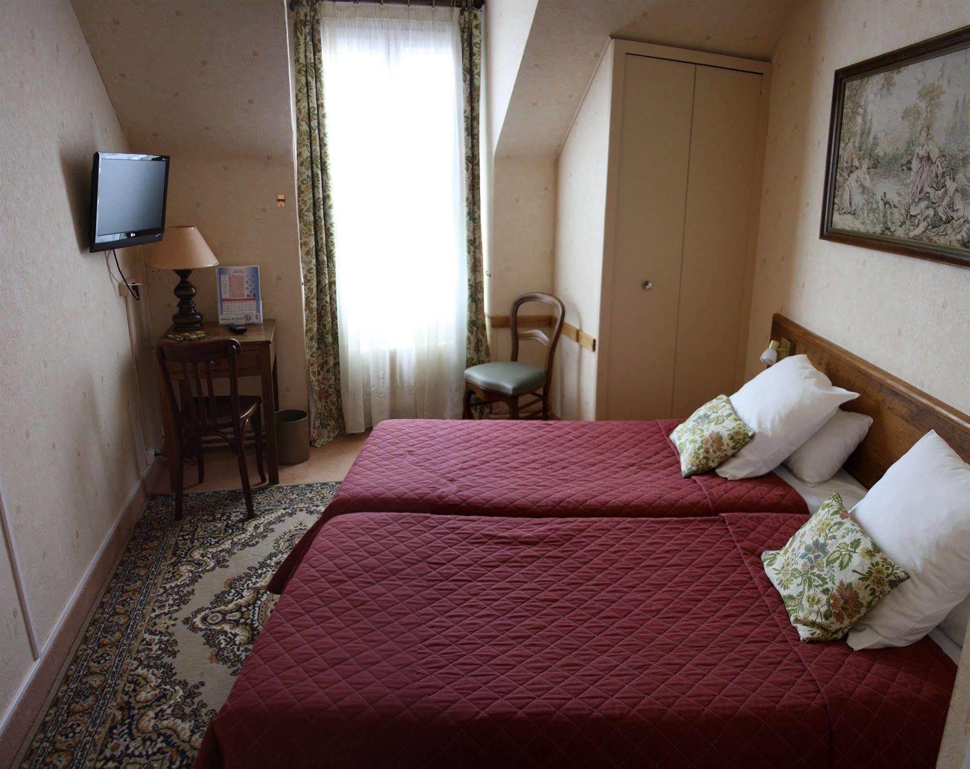 Le Relais Des Templiers Hotel Beaugency Exterior photo