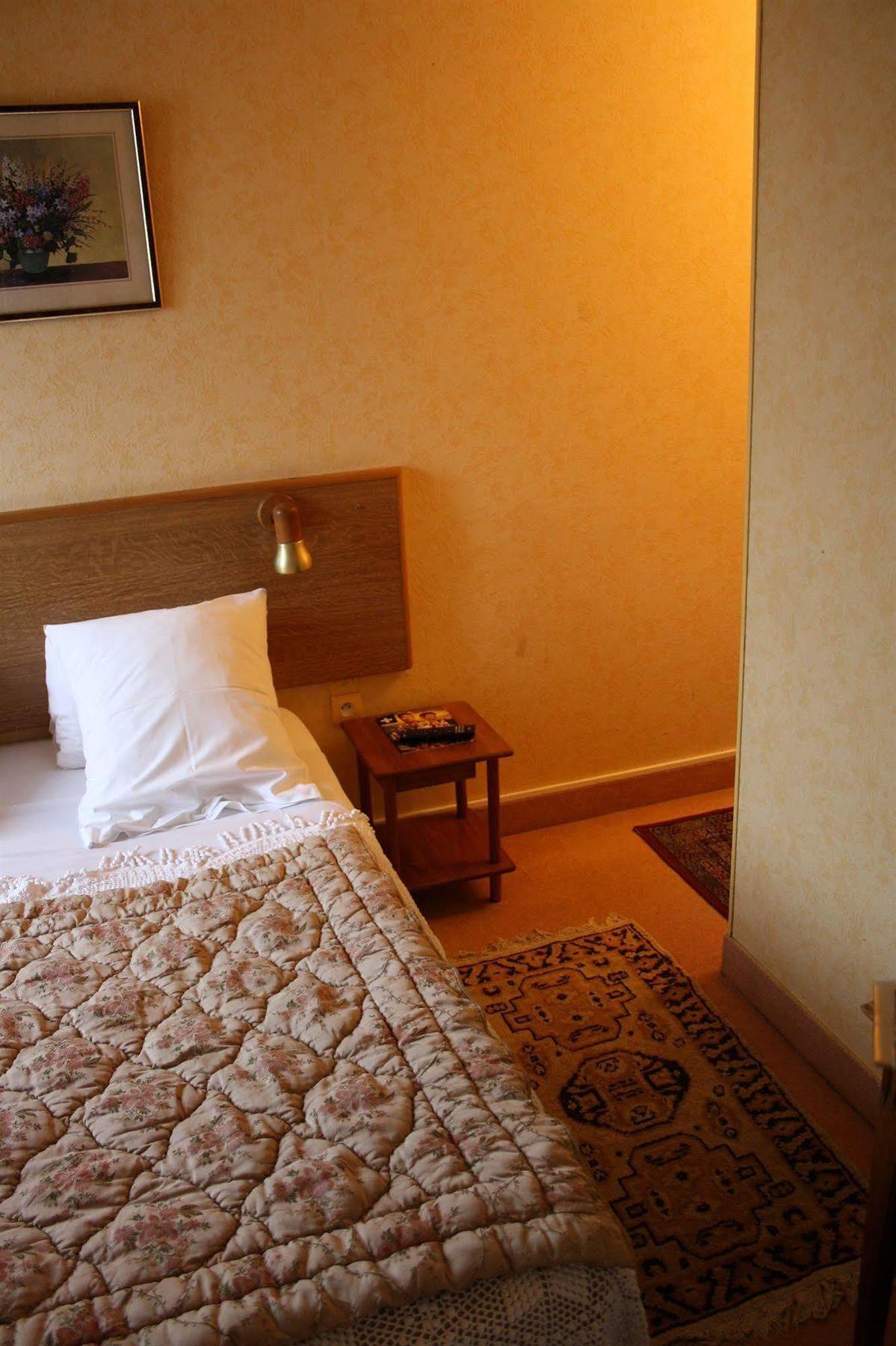Le Relais Des Templiers Hotel Beaugency Exterior photo