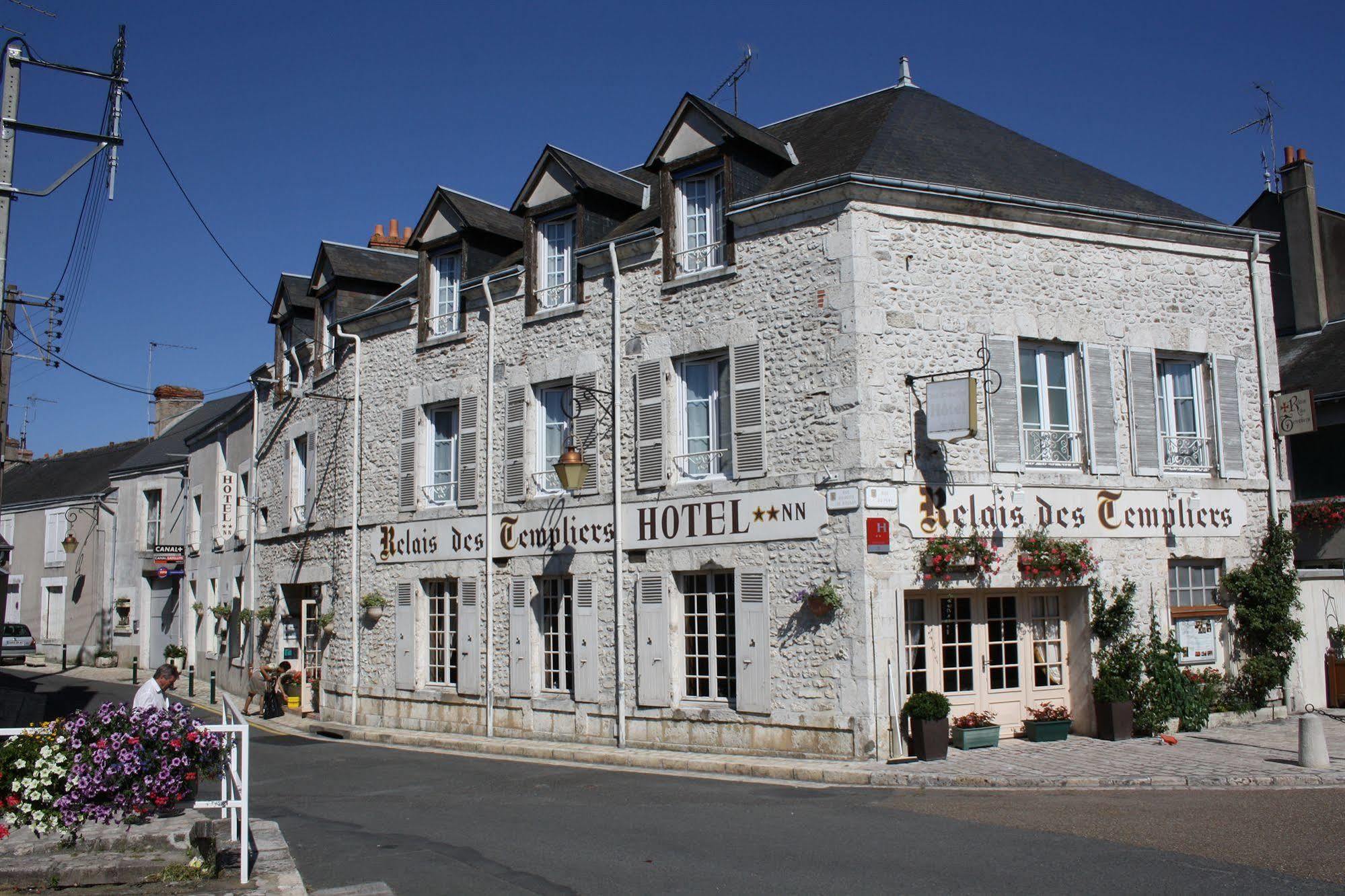 Le Relais Des Templiers Hotel Beaugency Exterior photo