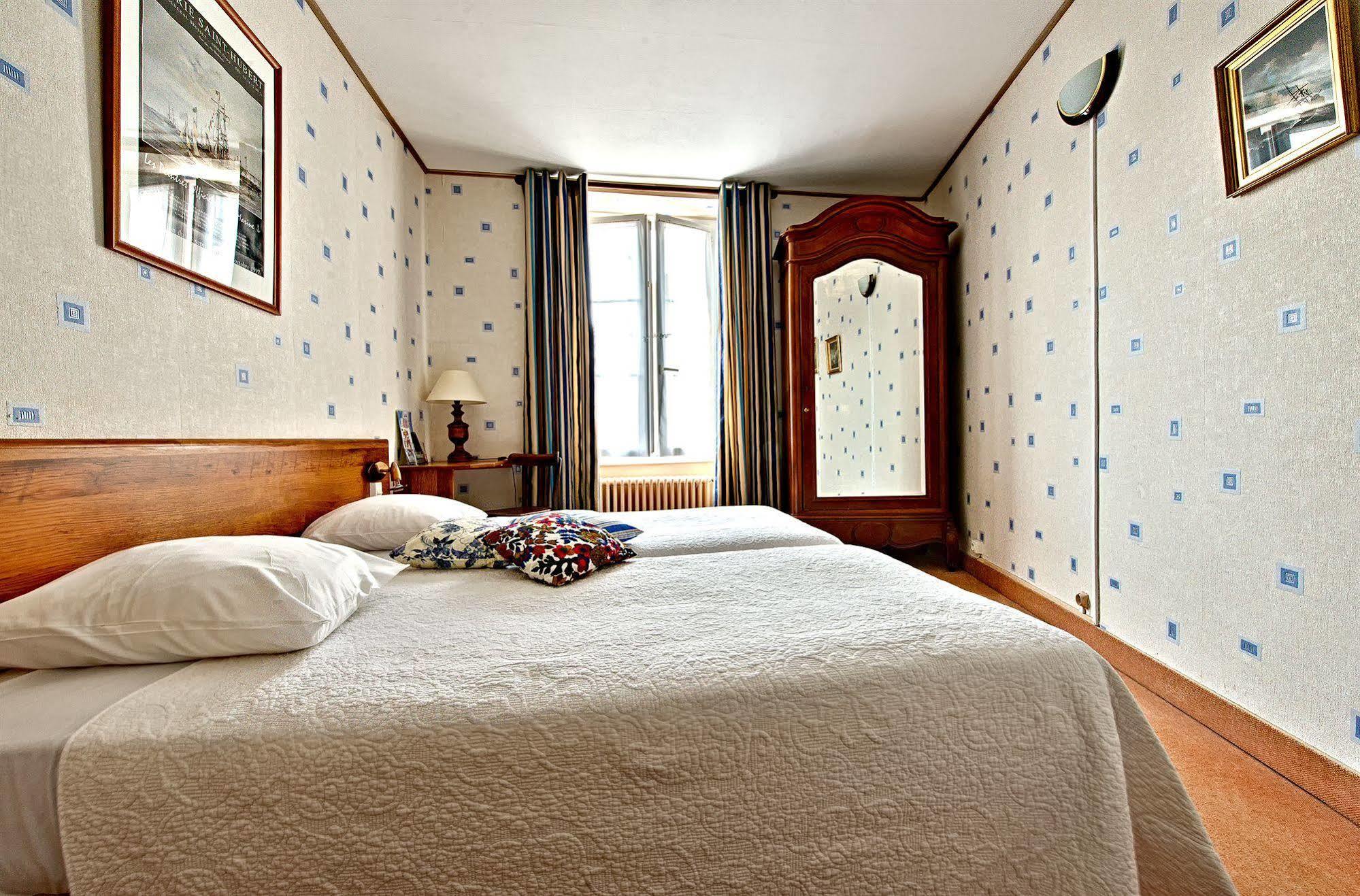 Le Relais Des Templiers Hotel Beaugency Exterior photo